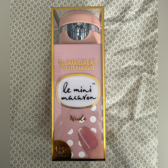 Le Mini Macaron Gel Manicure Kit - Picture 1 of 2